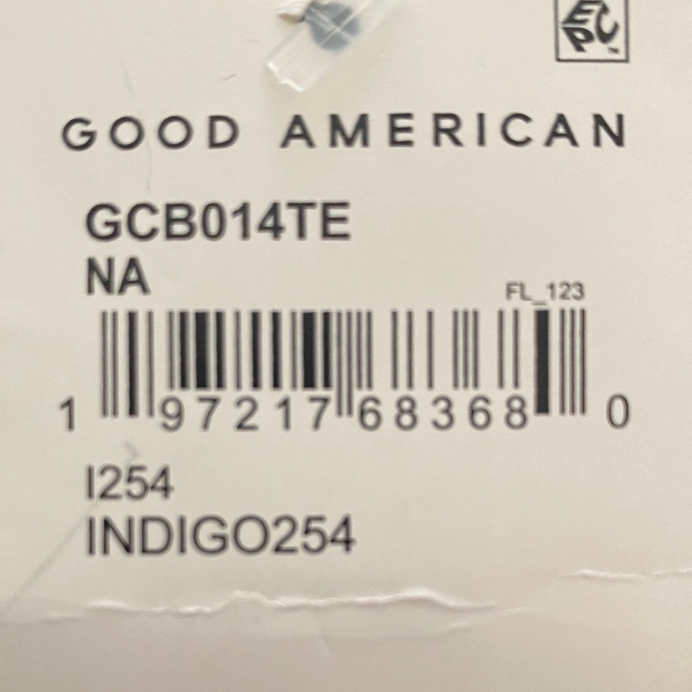 NWT Good American Classic Slim Bootcut jeans - Picture 5 of 6